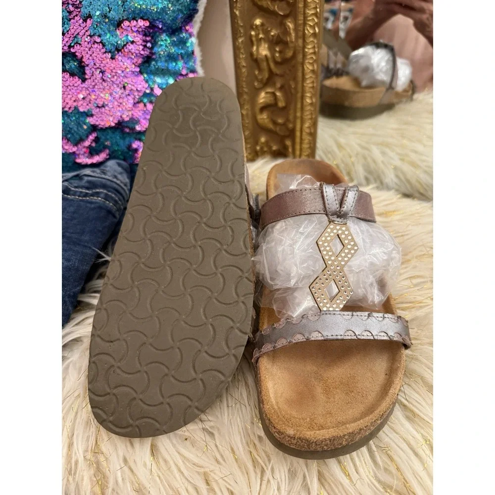 NAOT Aspen Leather Sandals Wedge Cork Gold Metallic Rhinestones EU 38 US 7 - 7.5